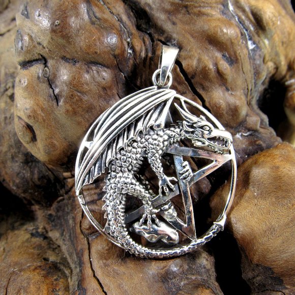 Solid 925 Sterling Silver Dragon Clutching the Pentacle Pentagram Pagan Pendant - Picture 1 of 6